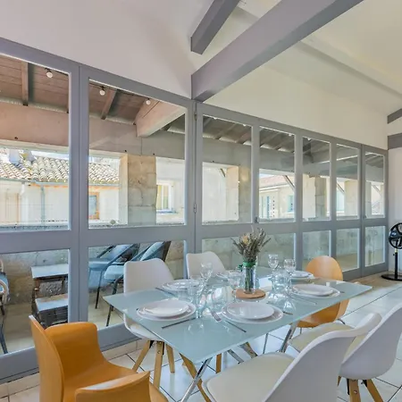 Apartment Celestin - Charming Historic Stone Duplex With Private Patio & Air Conditioning *